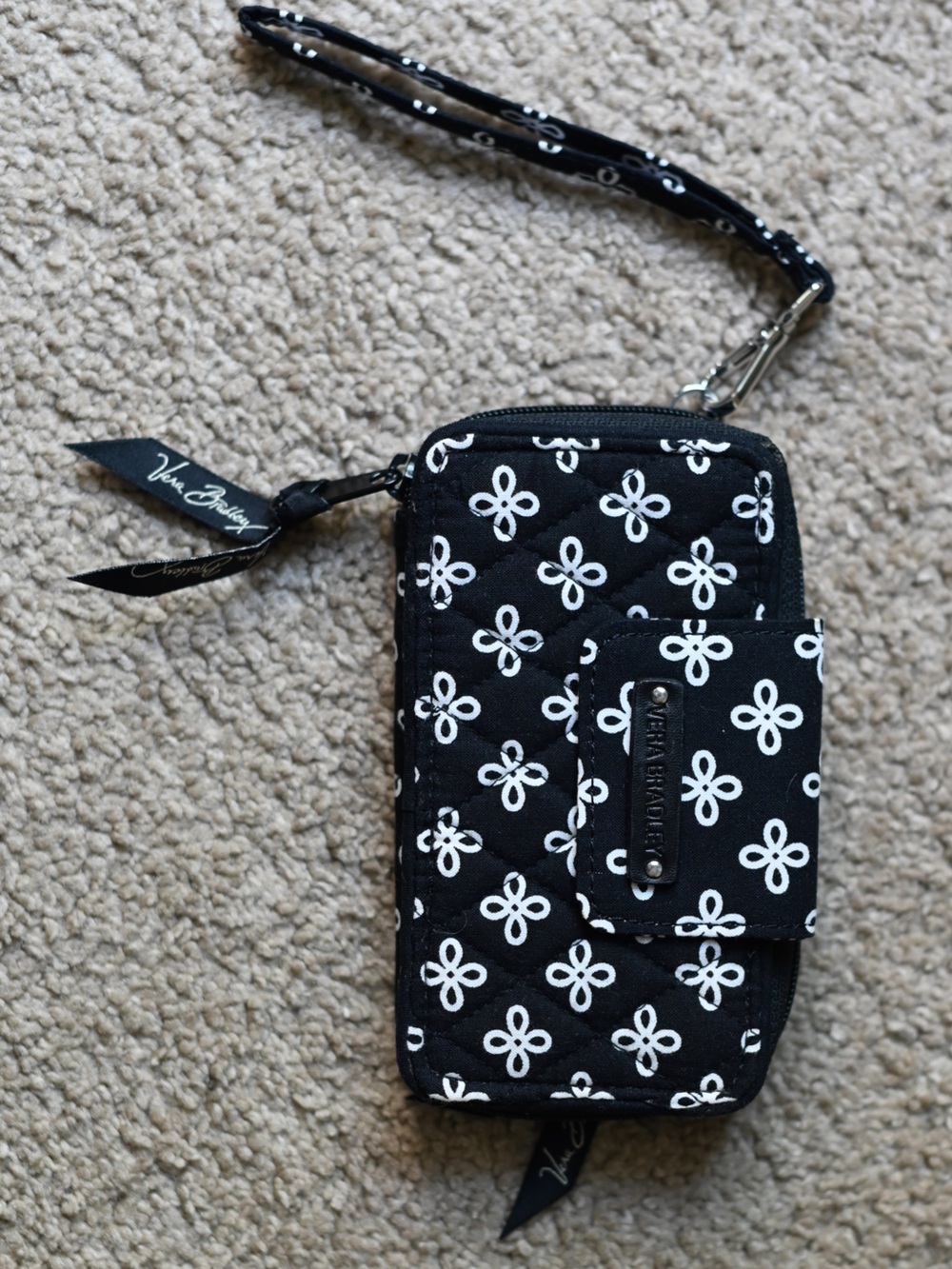 Vera Bradley Black Quilted Floral-Pattern Wristlet Wallet